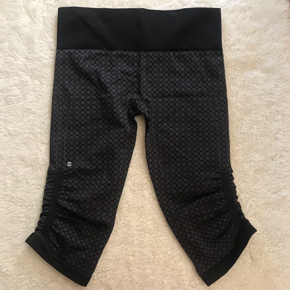 Lululemon In The Flow Soul Geo Crop Leggings